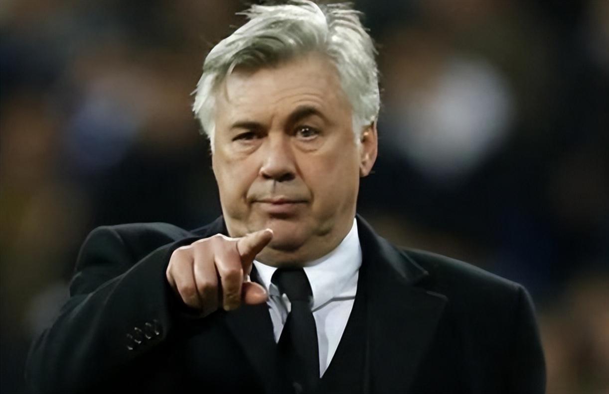 巴西VS智利:胖虎吉马良斯坐镇,拉菲尼亚领衔,英超三叉戟冲锋