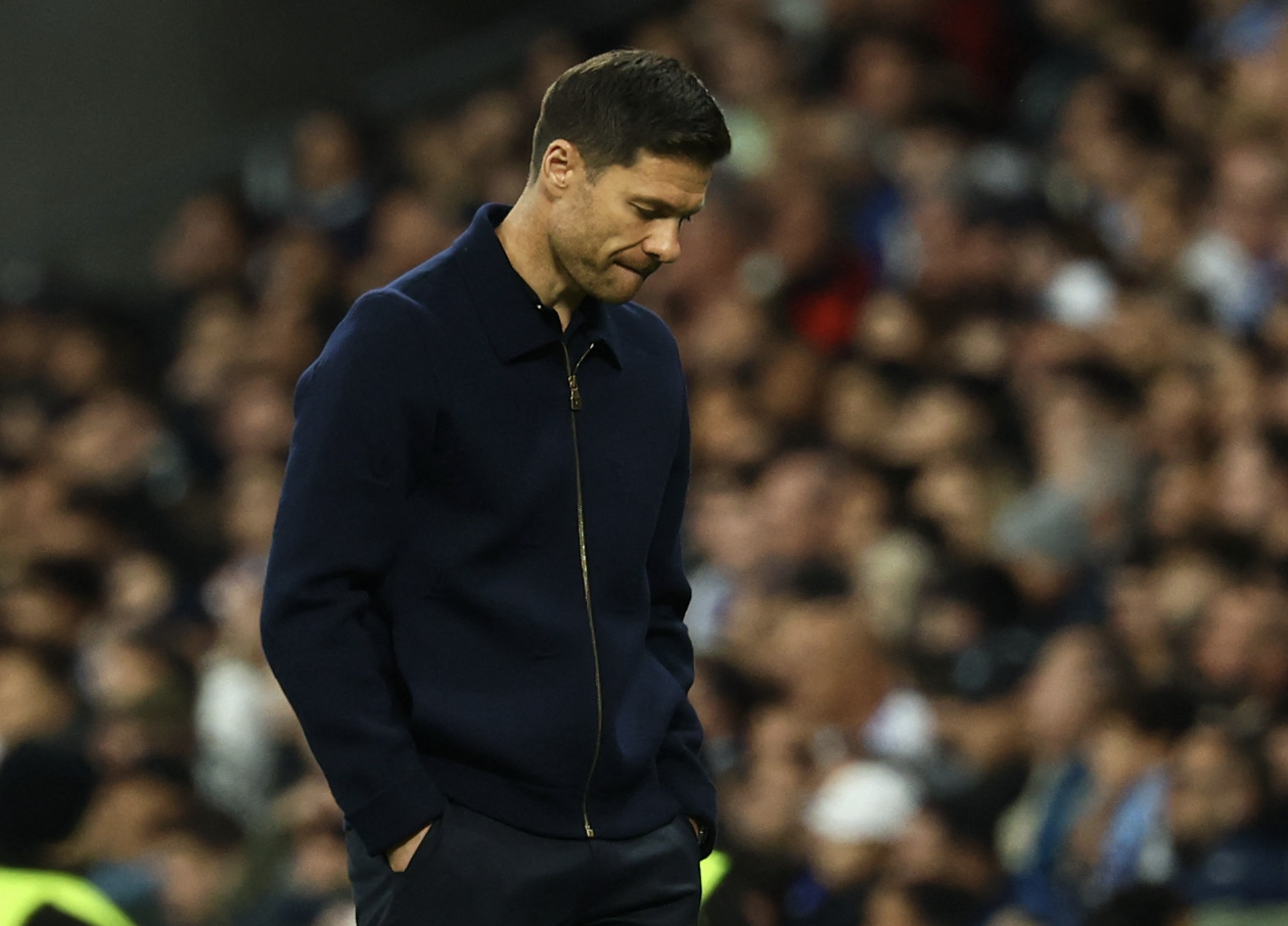 上任7个月被炒！44岁阿隆索回应佛爷： 我已倾尽所有 可自豪离开