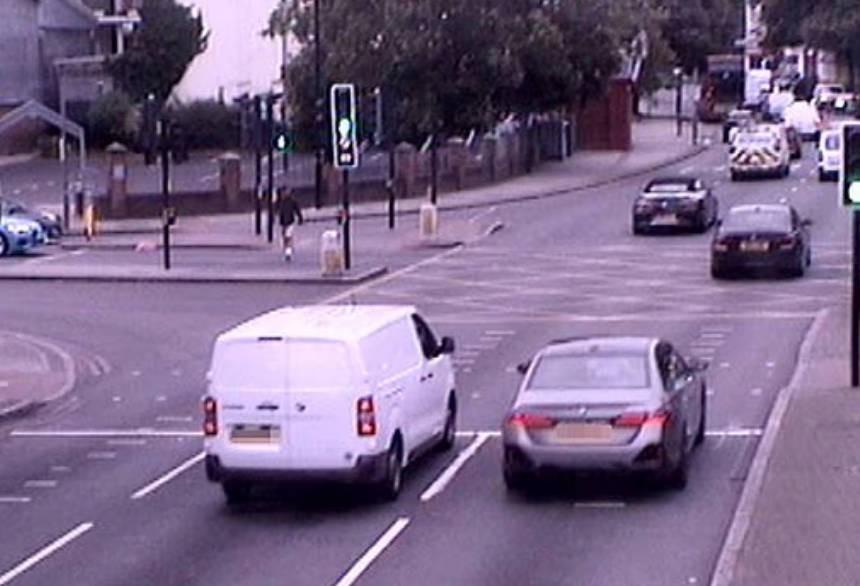 英雄联盟-因在伦敦超速驾驶，格拉斯纳被罚禁止驾驶6个月+罚款